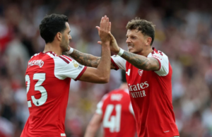 ARSENAL PILIHAN UTAMA JULANG LIGA JUARA-JUARA