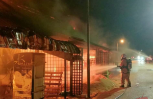 ENAM UNIT KEDAI MUSNAH DALAM KEBAKARAN DI BANDAR LAMA KUALA ROMPIN