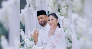 KELIBAT REDZA ROSLI DAN ISTERI DI MAHKAMAH CETUS TANDA TANYA