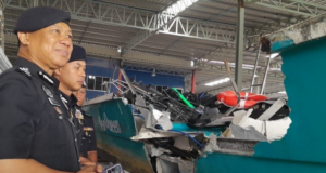 DUA MAUT, TUJUH CEDERA BOT BERTEMBUNG DI KUALA SUNGAI MERSING