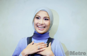 NABILA RAZALI BAHAGIA JALANI KEHIDUPAN