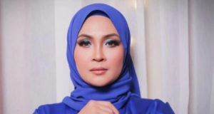 GAMBAR MANGSA SUNTINGAN MELAMPAU, NANA PANDANG SERIUS