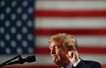 TRUMP TAWAR GANJARAN RM4.087 JUTA BAGI MAKLUMAT PENIPUAN PILIHAN RAYA