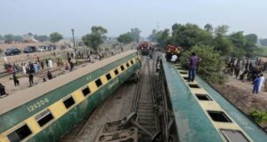 4 MAUT KERETA API TERGELINCIR DI PUNJAB