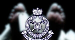 PENUNGGANG MOTOSIKAL MAUT REMPUH KERETA BERHENTI DI LORONG KECEMASAN