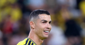 RONALDO PALING KAYA, GAJI RM2.66 JUTA SEHARI