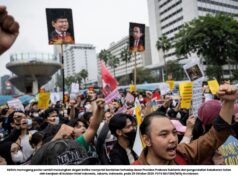 RATUSAN PENUNJUK PERASAAN BERHIMPUN DI JAKARTA, PROTES KRISIS JEREBU, DASAR PENTADBIRAN