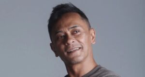 CABARAN NYANYI LAGU BERGENRE ‘GALAU’