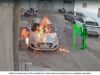 TAK TAHAN BUNYI PENGGERA, LELAKI BAKAR KERETA JIRAN
