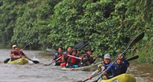 EDISI SULUNG LARC TARIK 46 PELUMBA KAYAK BERENTAP DI HULU BERANG
